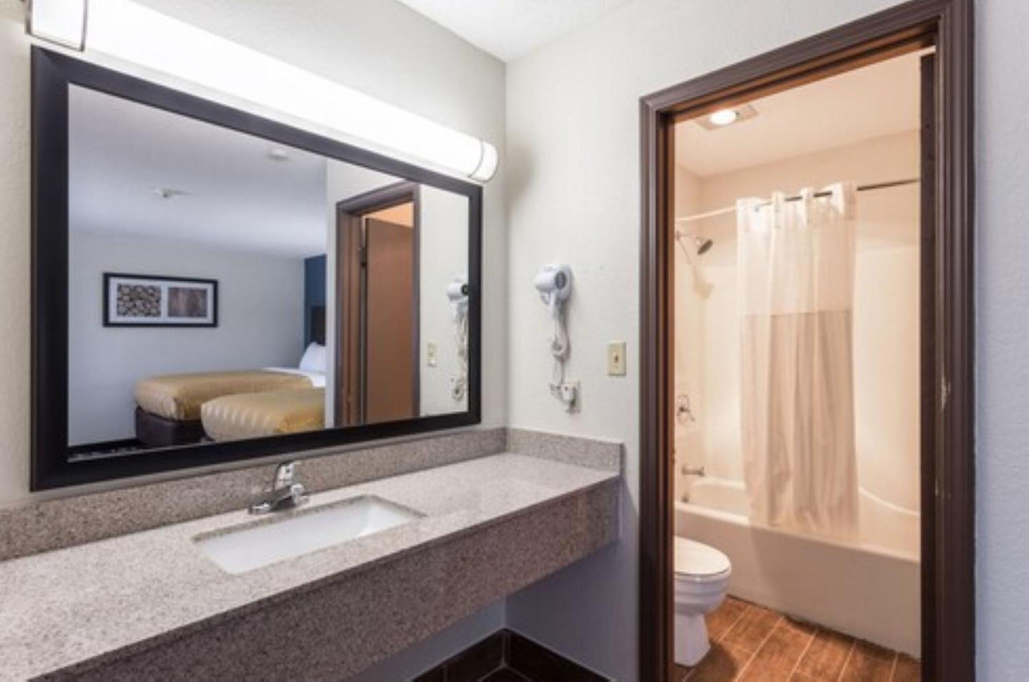 Quality Inn Φάρμινγκτον Εξωτερικό φωτογραφία